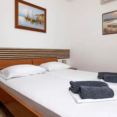 Traumhaftes Penthouse Nur 400 Meter Zum Mit Meerblick, Pool, Spielplatz, Grill Apartament Dramalj