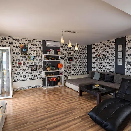 Apartament Traumhaftes Penthouse Nur 400 Meter Zum Mit Meerblick, Pool, Spielplatz, Grill