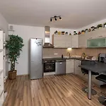 Апартаменты Traumhaftes Penthouse Nur 400 Meter Zum Mit Meerblick, Pool, Spielplatz, Grill Драмаль