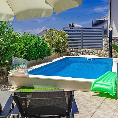 Traumhaftes Penthouse Nur 400 Meter Zum Mit Meerblick, Pool, Spielplatz, Grill 아파트 드라말리
